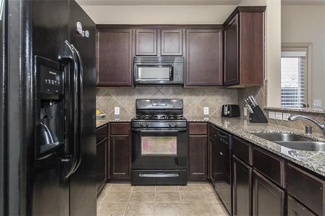 Foto del edificio - 867 Llano Dr