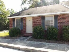 Building Photo - 140 Lanier Dr