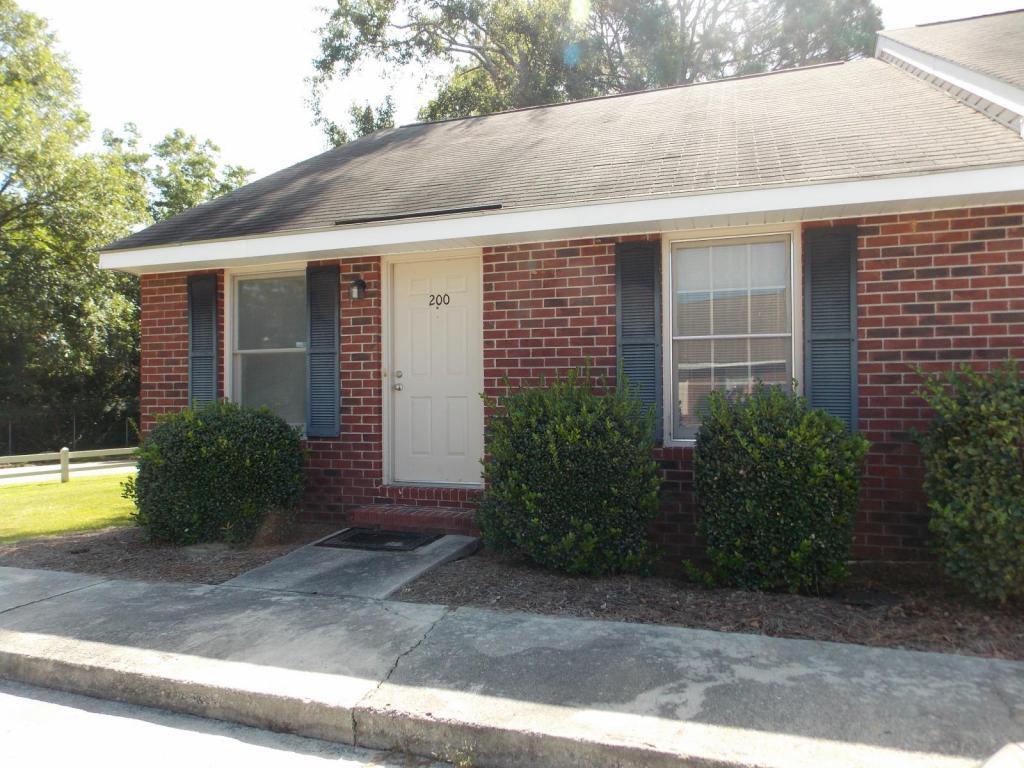Primary Photo - 140 Lanier Dr
