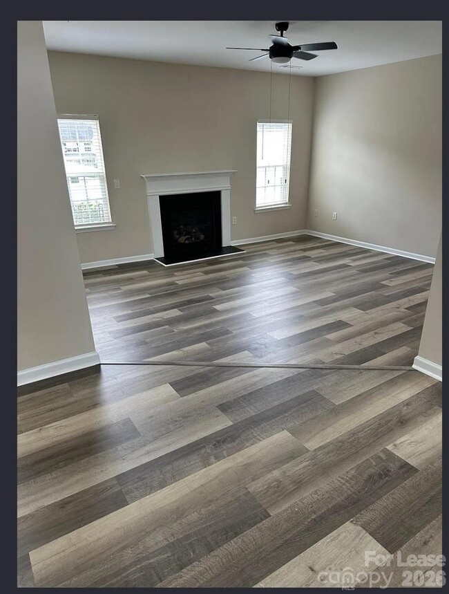 Foto del edificio - 108 Saye Pl