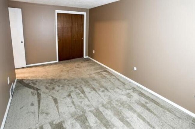 Foto del edificio - 1175 SqFt 3 Bedroom Townhome
