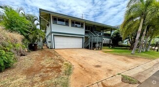 Building Photo - 2735 Panepoo St