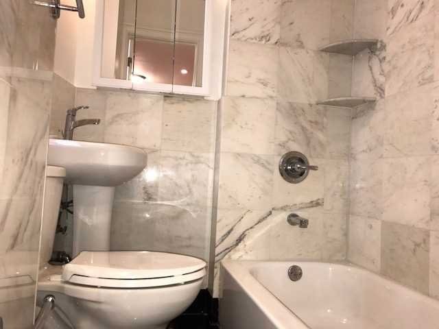 Foto del edificio - 442 Lorimer St