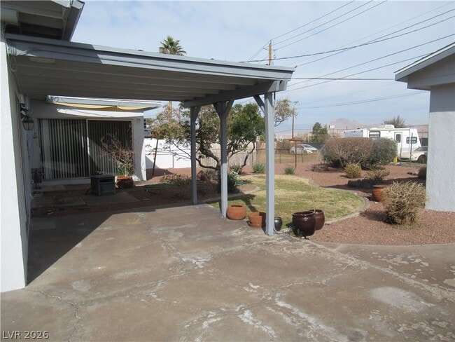 Foto del edificio - 107 E Pacific Ave