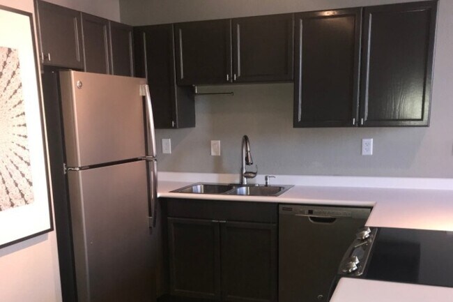 Foto del edificio - 715 May St