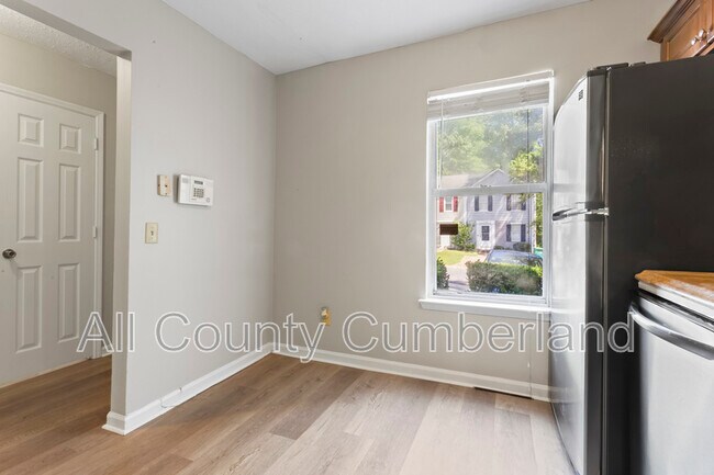 Building Photo - 1911 Shenandoah Valley Ln SE