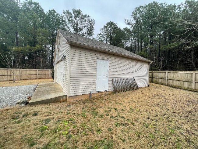 Building Photo - 110 Kings Cove Cir