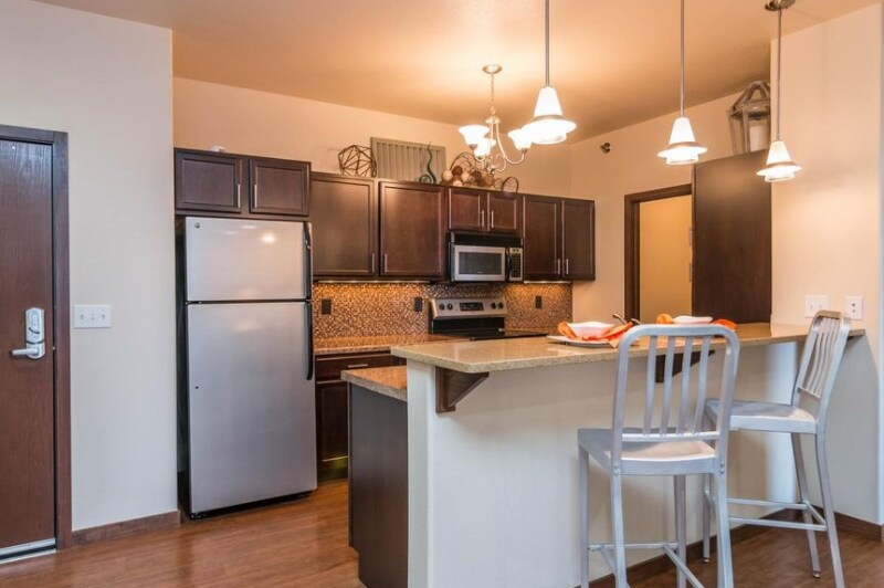 Foto principal - 4400 Calico Dr S