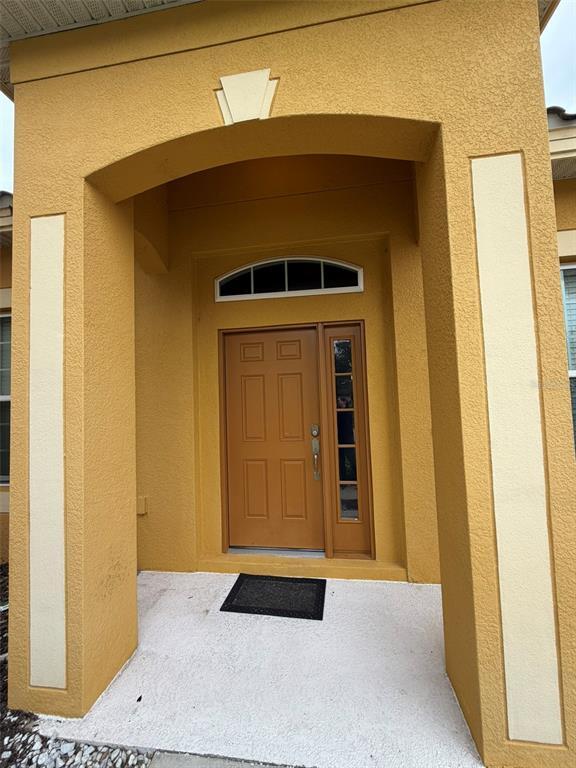 Building Photo - 4052 Oak Tree Dr