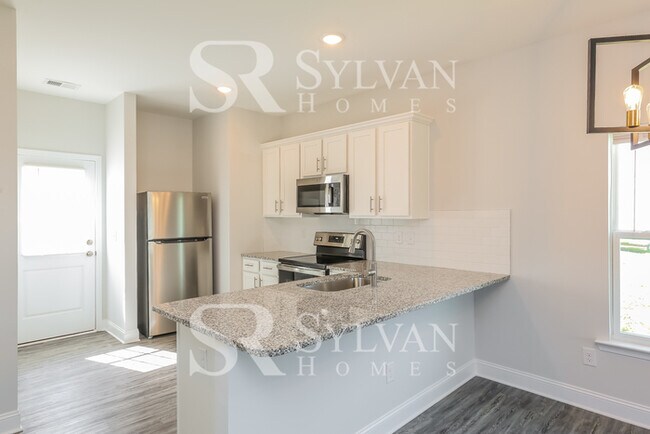 Building Photo - Enjoy living the good life in this 3 bedro...