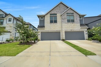 Building Photo - 12934 Rio Mariano Ln