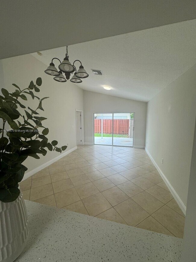 Foto del edificio - 12833 SW 146th Terrace