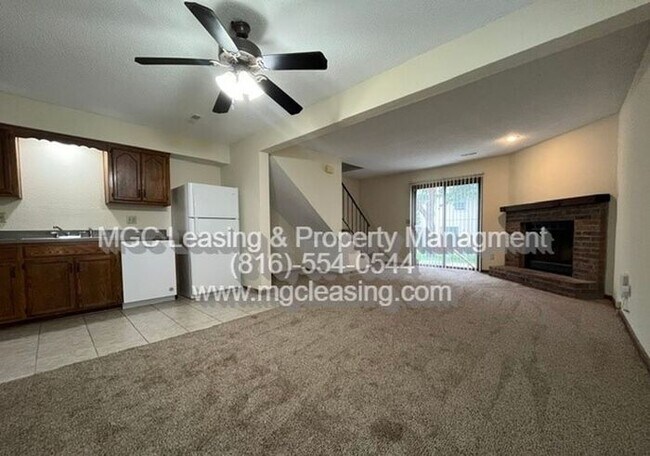 Building Photo - Chapel Oaks Community of Lee's Summit, Ready for late August Move-in!