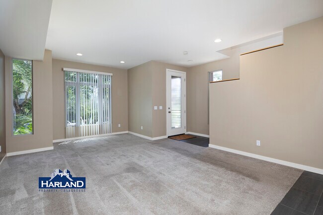 Foto del edificio - 3528-3538 Indiana Street Unit 3528-