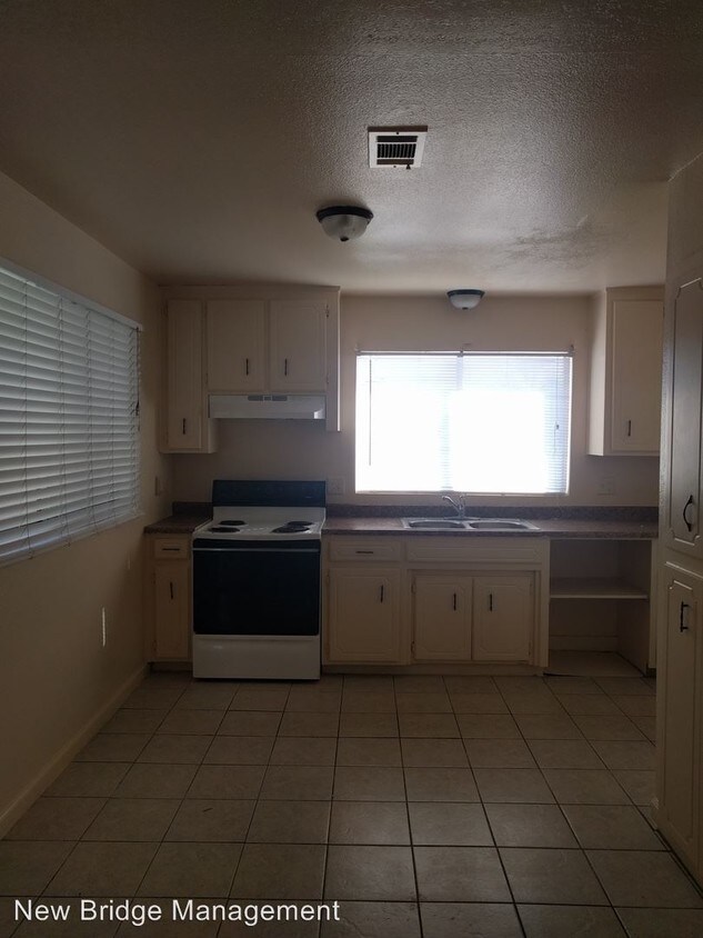 Primary Photo - 1515 N Palm St