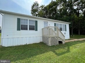 Building Photo - 218 Bronco Way