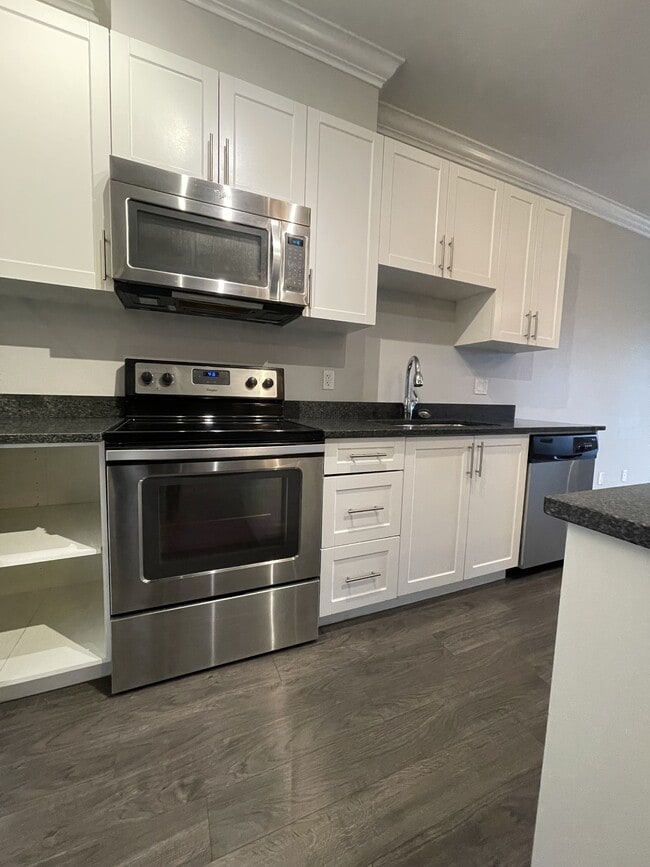 Photo du bâtiment - 11580-11223 223 St