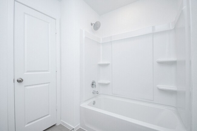 Building Photo - 923 Capracotta Dr
