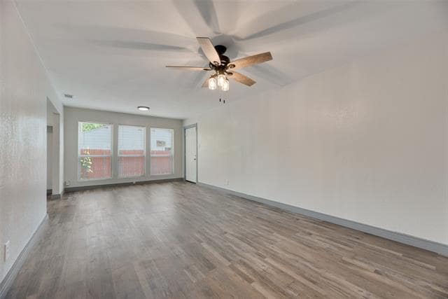 Building Photo - 2210 Manor St