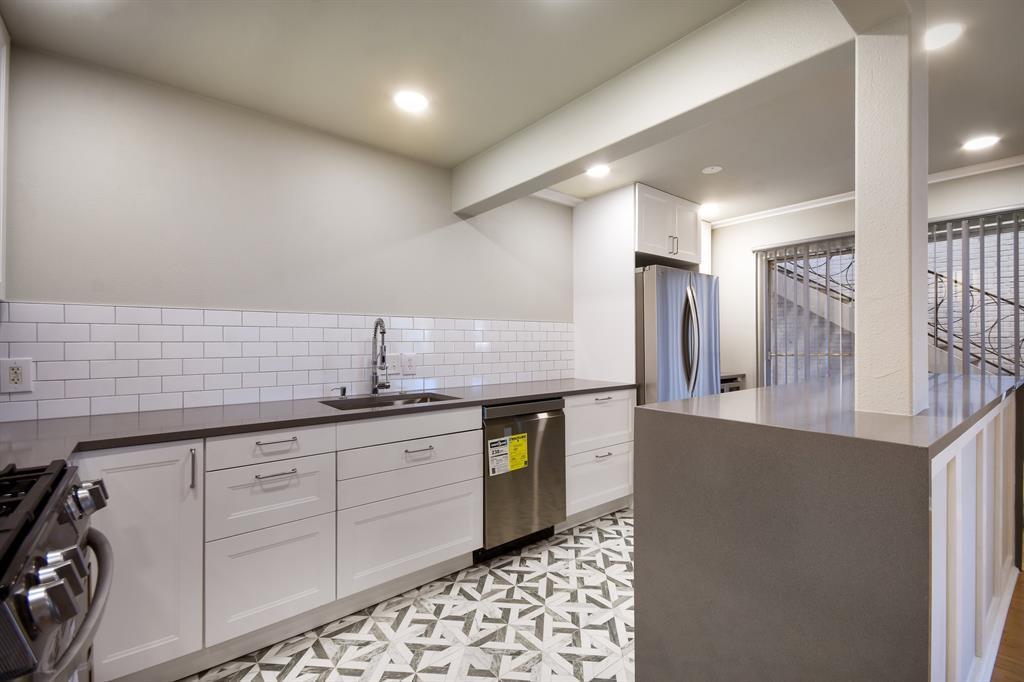 Foto principal - 1210 Windsor Rd