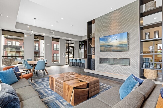 Building Photo - Ironwood