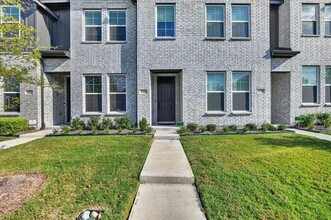 Building Photo - 5360 Springlake Pkwy