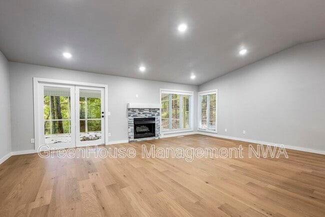 Building Photo - 6 Erith Ln