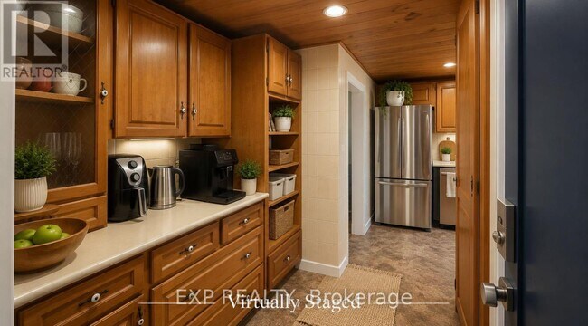 Building Photo - MAIN LEVEL - 32A GUEST STREET