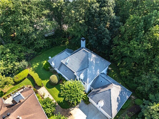 Foto del edificio - 1050 Shady Valley Pl