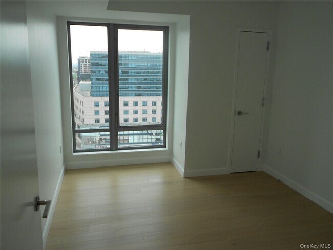 Foto del edificio - 138-35-138-39 39th Ave