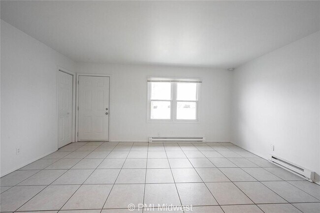 Building Photo - 4881 300W