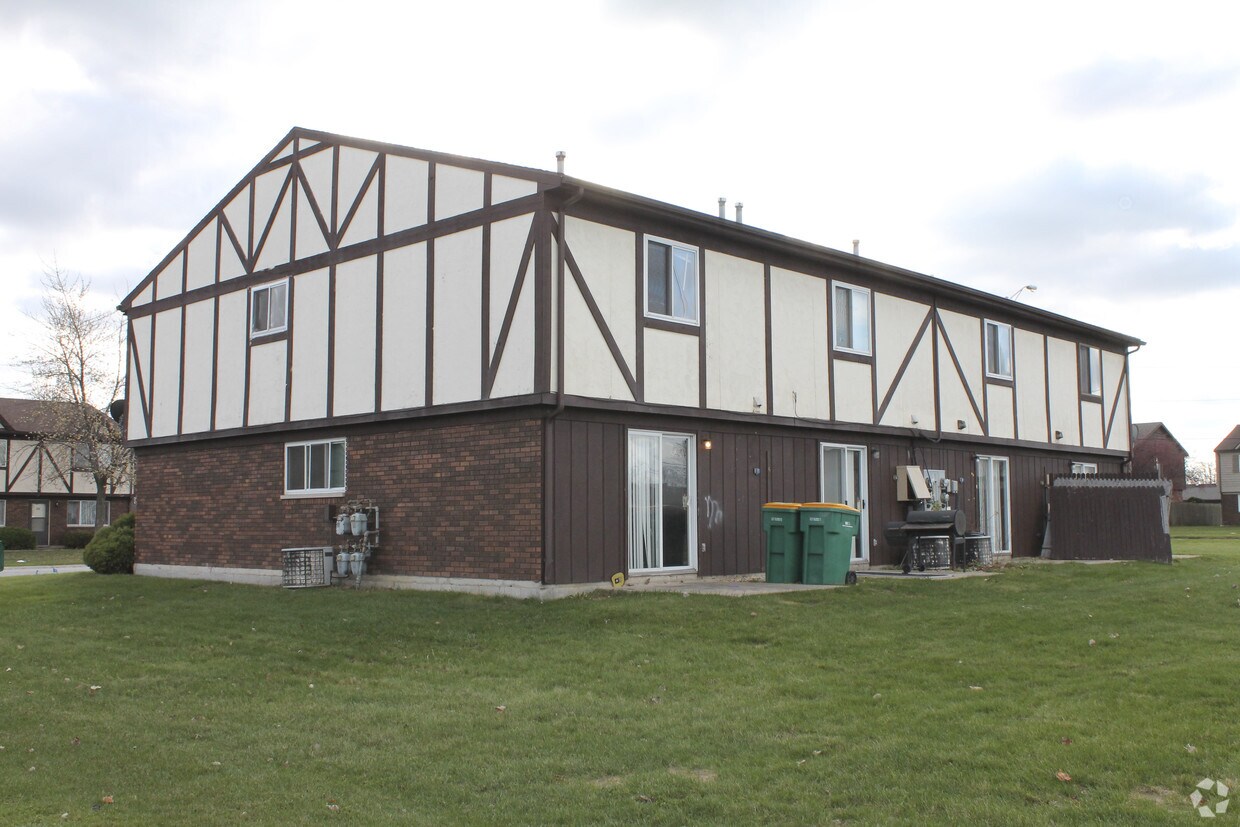 Building Photo - 3876 W 73rd Ct