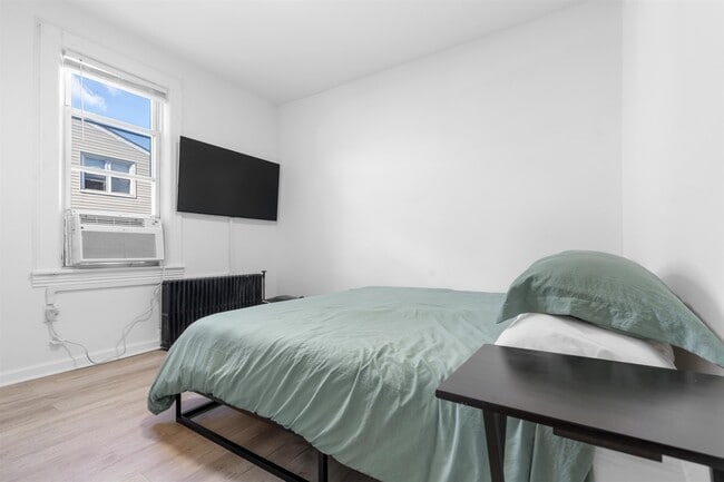 Foto del edificio - 4308 Grand Ave