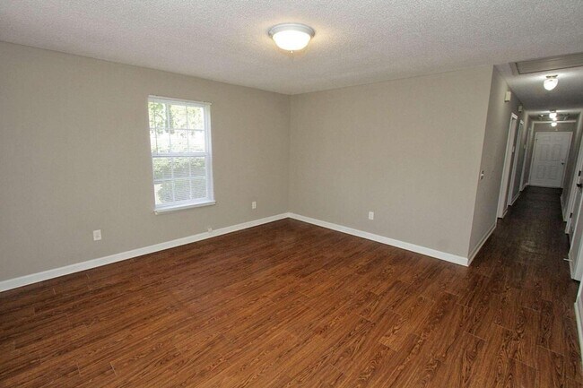 Foto del edificio - 2559 Bates St SE