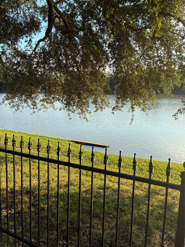 Foto del edificio - 2203 Summer Bay Ct