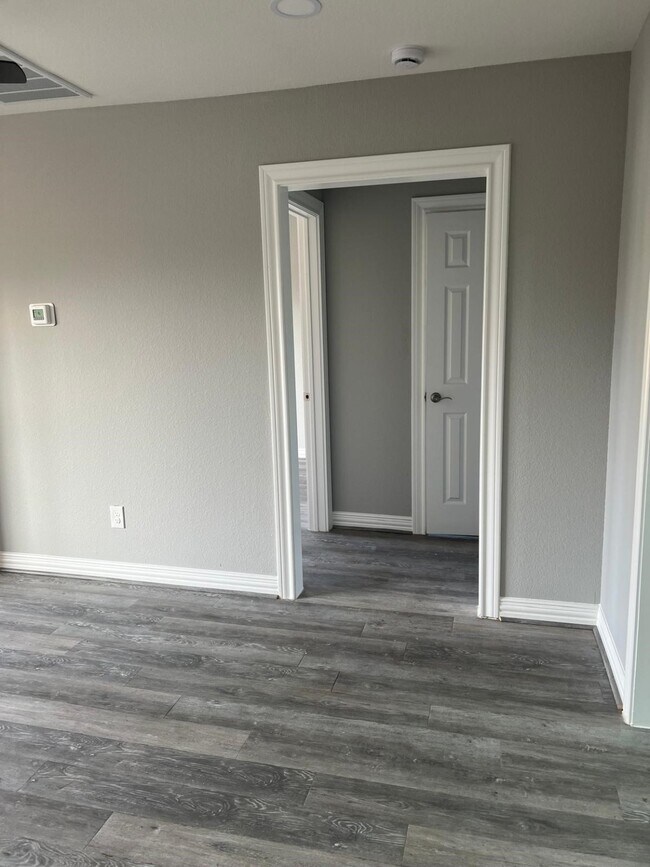 Building Photo - 4011 Delano St