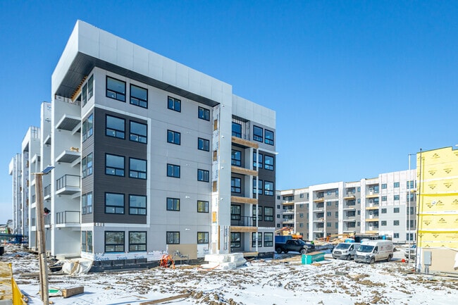 Building Photo - The Point at Riverview