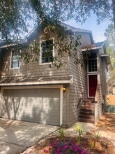 Building Photo - 15 Wineberry Pl