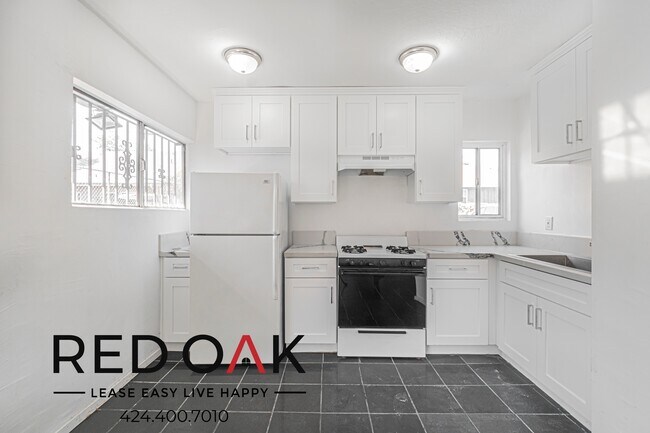 Foto del edificio - 1025 W 23rd St