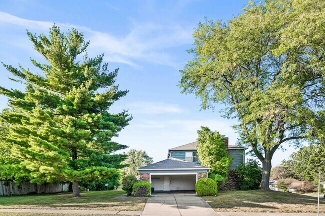 Foto del edificio - 7405 N Patton Ln
