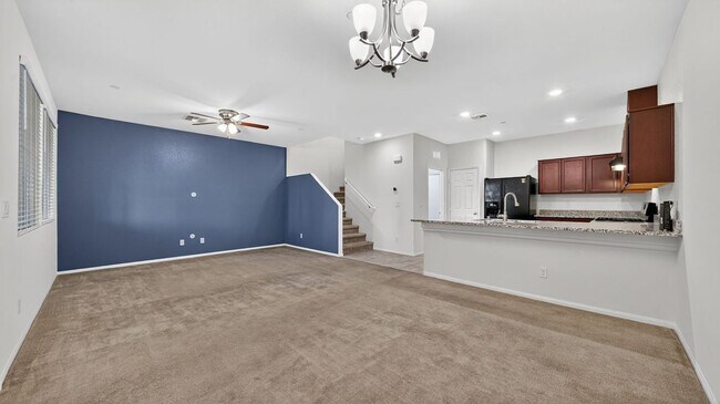 Foto del edificio - 3193 Brynley Ave