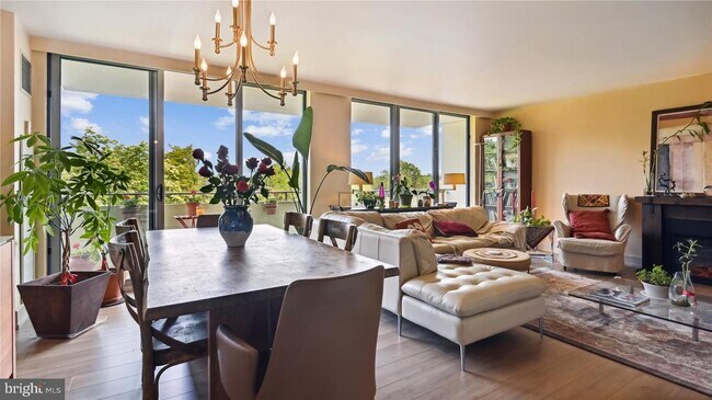 Foto del edificio - 5101 River Rd