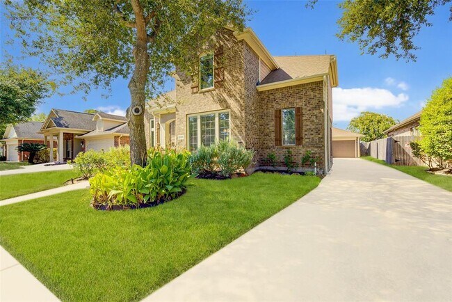 Foto del edificio - 8402 Terrace Brook Dr