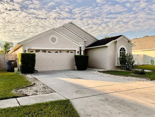 Foto del edificio - 1442 Lake Shore Ranch Dr