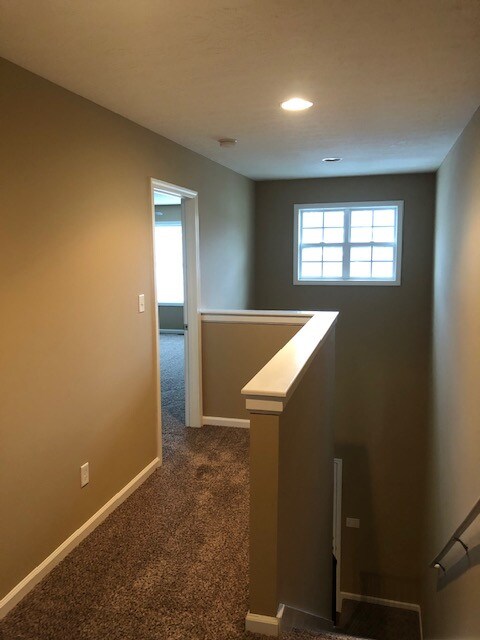 Building Photo - 534 Village Creek Dr