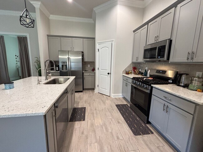Foto del edificio - BENTON SCHOOLS WITH COMMUNITY POOL (WILLOW HEIGHTS SUBDIVISION)