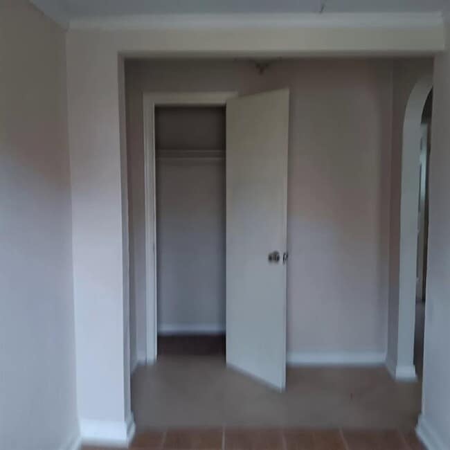 Building Photo - 23472 Pine Forest Dr