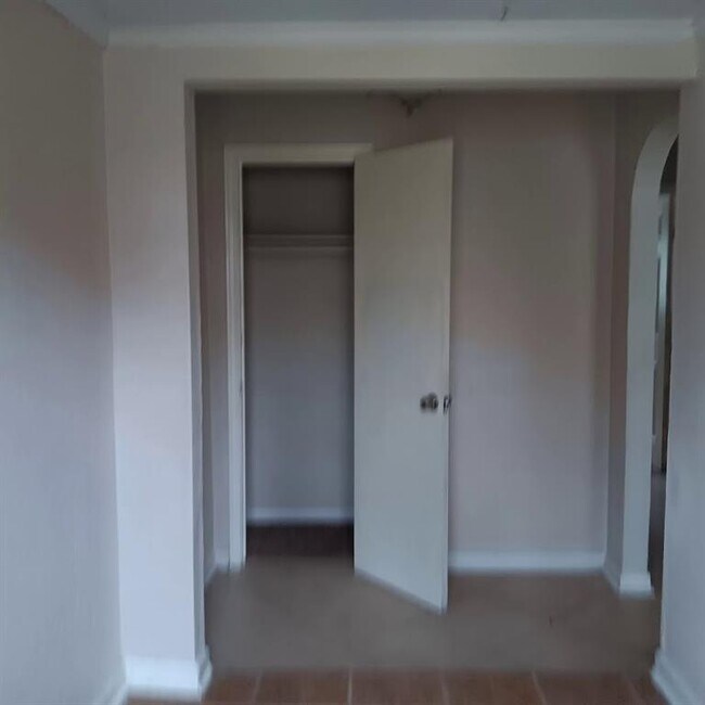 Foto del edificio - 23472 Pine Forest Dr