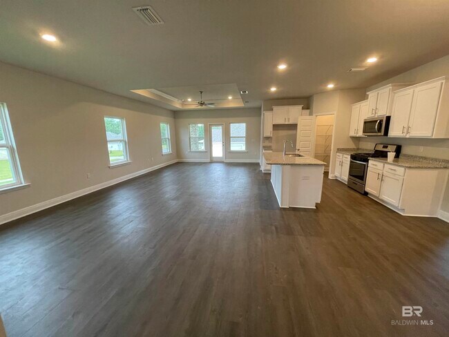 Foto del edificio - 13248 Cavalier St