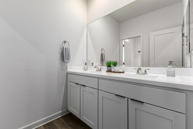 Foto del edificio - 4509 N 197th Ln